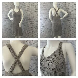 ATHLETA capri crochet grey women’s dress